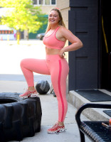 Iskra Lawrence - is pretty in peach as she works out at DOGPOUND gym in NYC, 9/7/2019 x18
