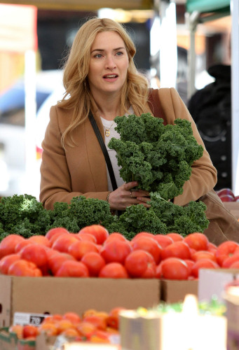 Kate Winslet 'Collateral Beauty' Set 015