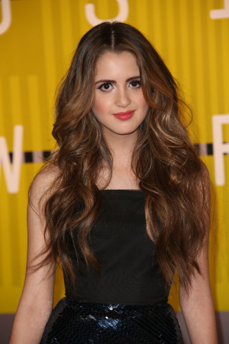 Laura Marano 2015 MTV Video Music Awards (9)