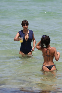 Jackie Cruz 0011